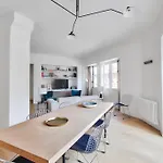 Rue Du Louvre - Luxury