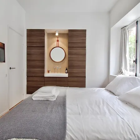 Rue Du Louvre - Luxury Париж
