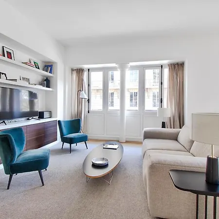 Rue Du Louvre - Luxury * Paris