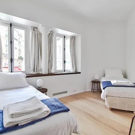 Rue Du Louvre - Luxury Apartment